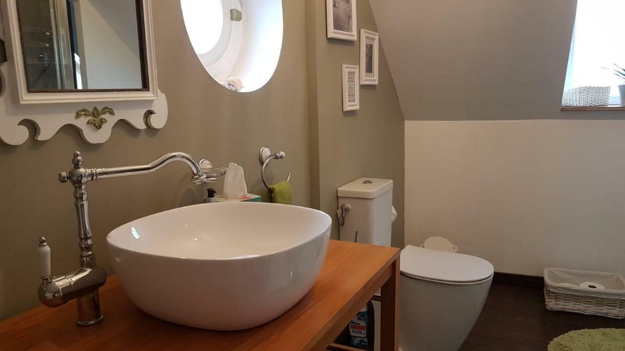 Sunrise Cottage Mégrit 외부 사진