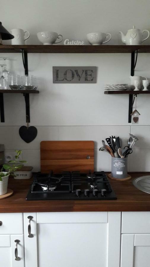 Sunrise Cottage Mégrit 외부 사진